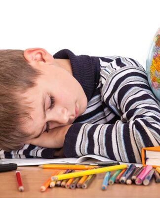 Uykusuzluk Öğrencilerin Özellikle De Kadınların Zihin Sağlığını Etkiliyor